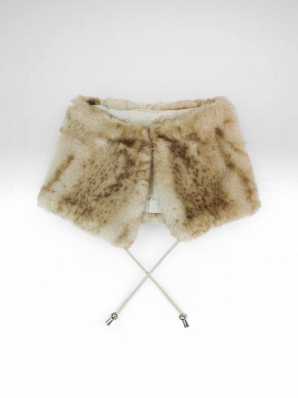 Plush Faux Fur Collar Neck Warmer in Light Camel